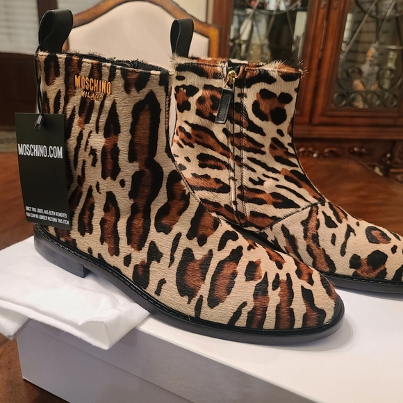 Moschino Mens Leopard Print Chelsea Boot Size 1p NWT - Picture 4 of 6